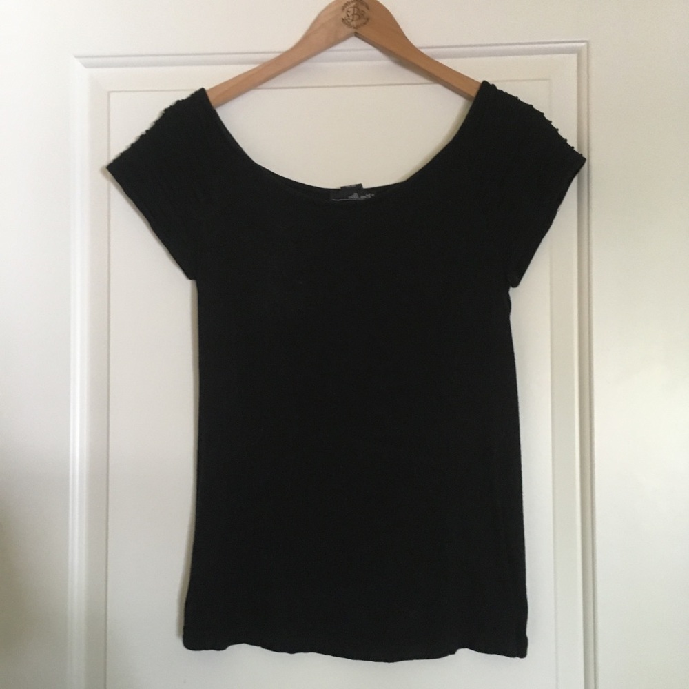 Black Cap Sleeve Top | Accordion Sleeve Blouse